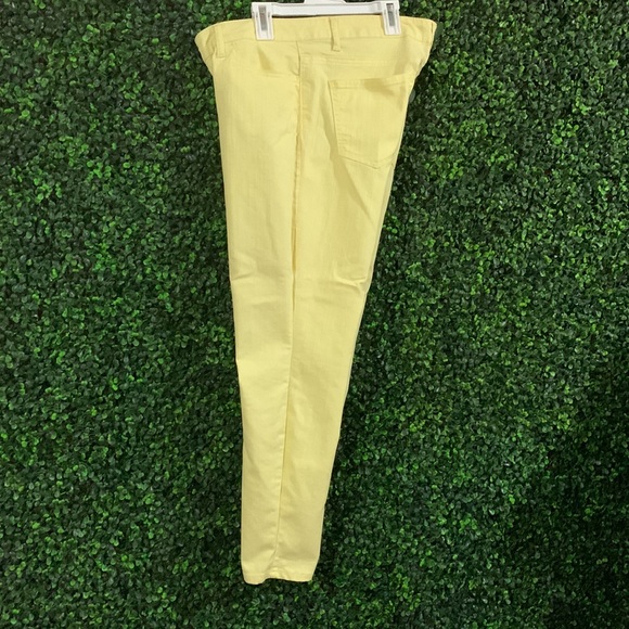 Soft yellow Stretch Pants - Picture 2 of 2